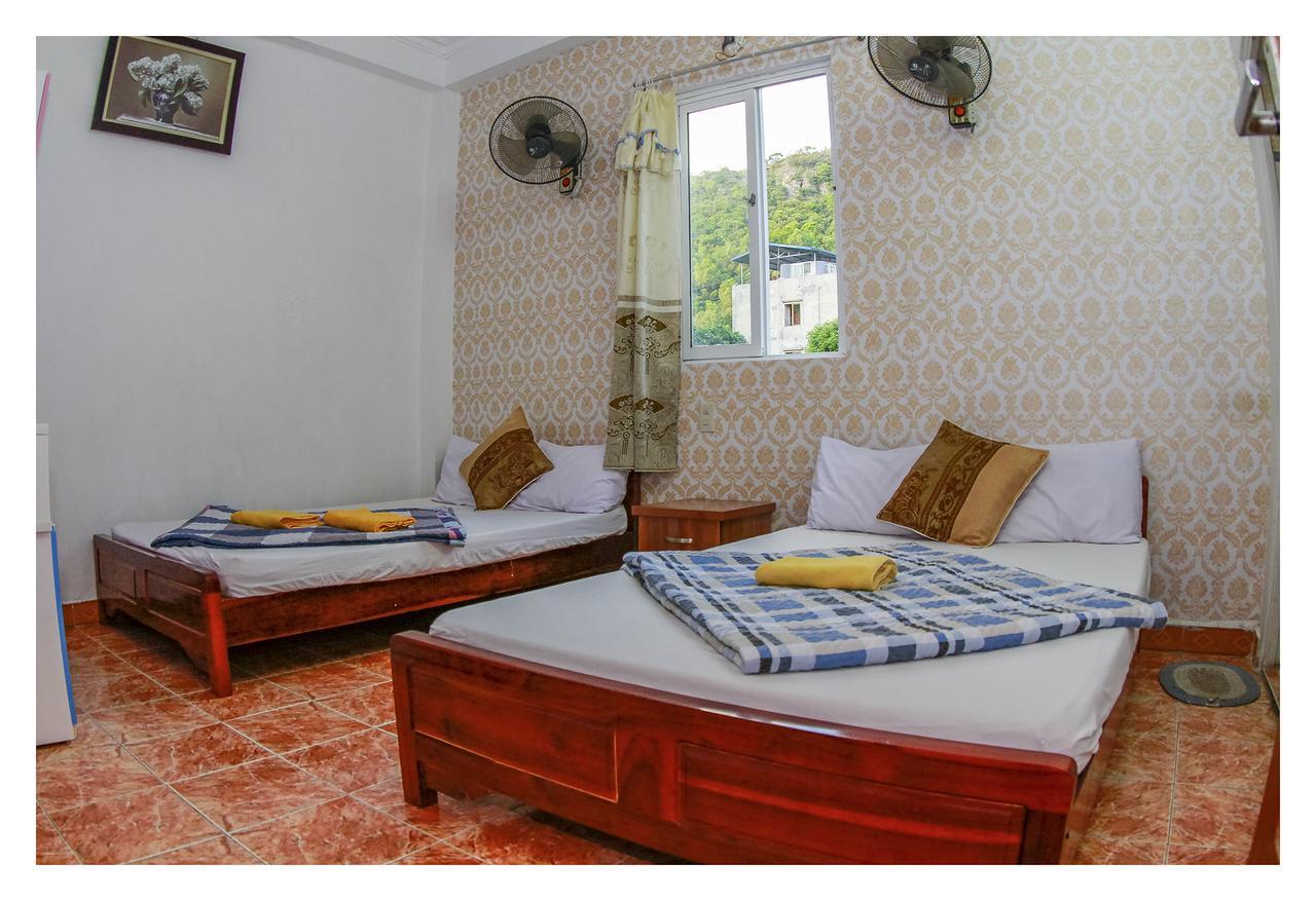 Cat Ba Hostel Cat Ba Island Exterior photo